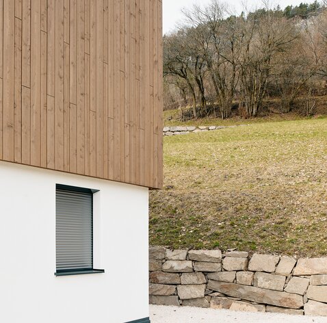 wooden enlargement of a house built in traditional construction | © Davide Perbellini