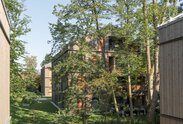 Four wooden multy-family-homes at Munich | © Carolin Hirschfeld